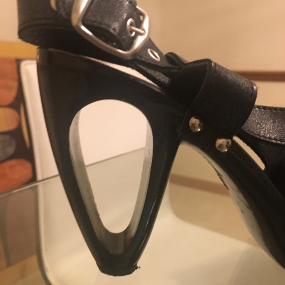 Charles David GURU sandal - Picture 2 of 4